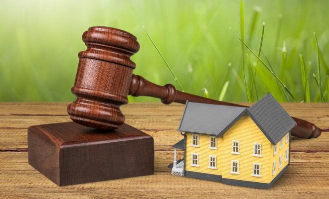 Забранено Къщата и чукът