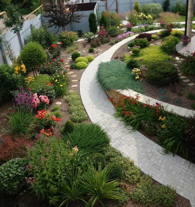 Миксбордер за алпинеум