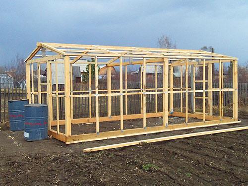 Дървена оранжерия Оранжерия в дачата