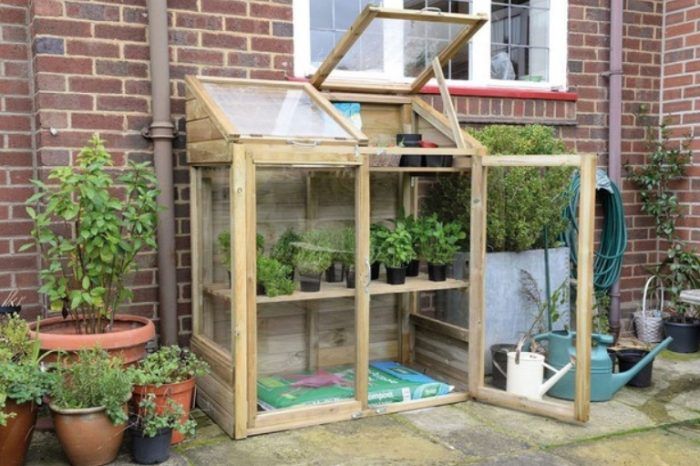 Μίνι θερμοκήπιο για το δρόμο