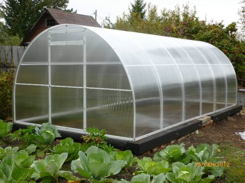 Готова оранжерия от поликарбонат