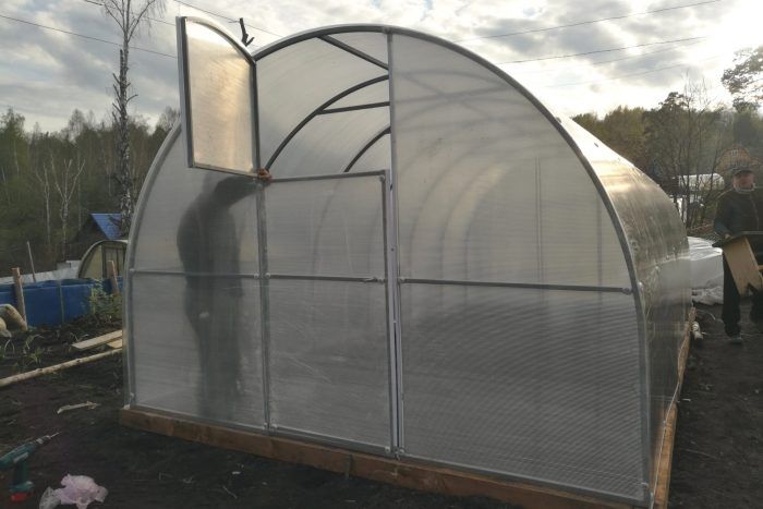 Прозорец към оранжерията