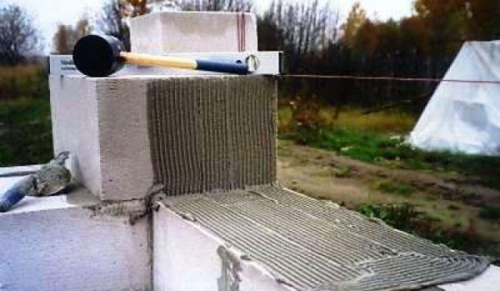 Вторият слой от пеноблокове