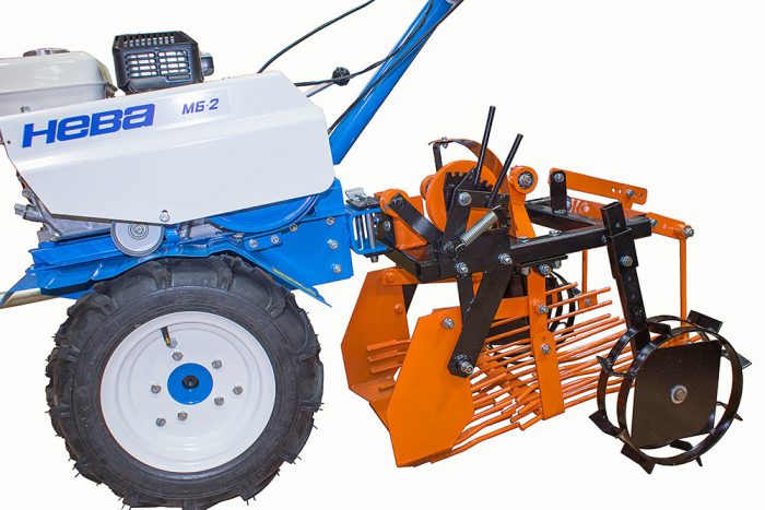 Вибрираща (ръмжаща) картофена копачка Tselina KVM-01 за мотокар