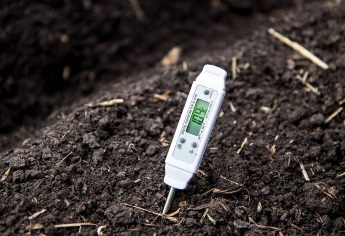 Измерване на температурата на земята