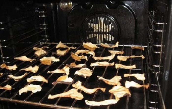 Сушени бели хлябове във фурна