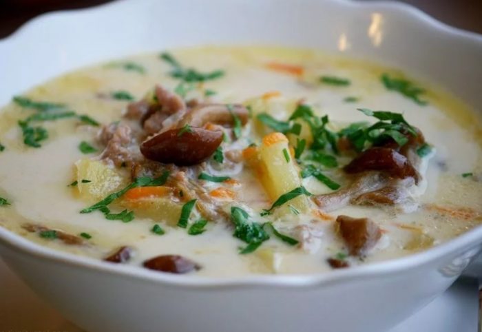 Сирена супа с медени гъби