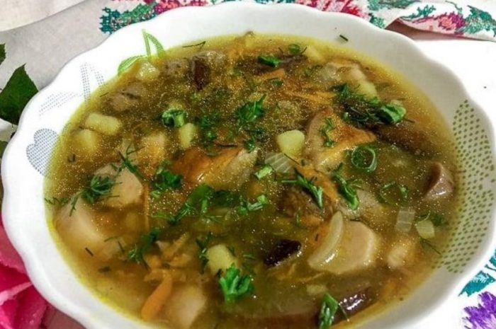 Супа от гъби порчини