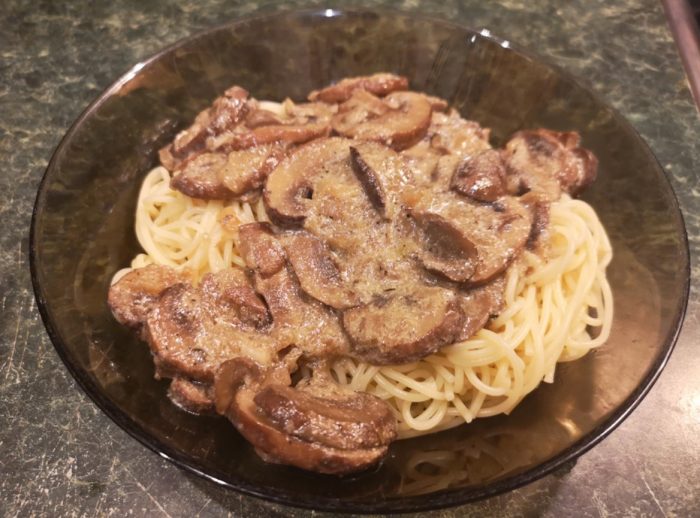 Шампиньони и спагети