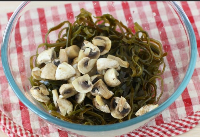 Морски водорасли и печурки