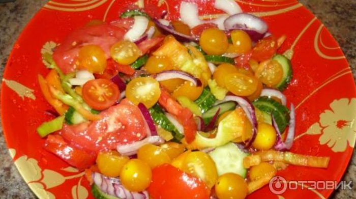 Салата с различни салати