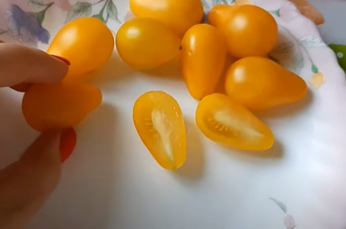 Καρποί της ποικιλίας Golden Brush