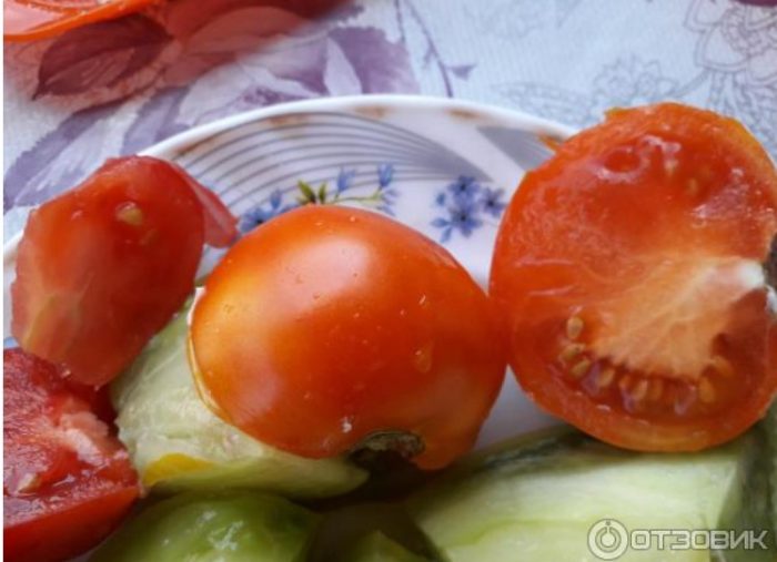 Нарязани домати