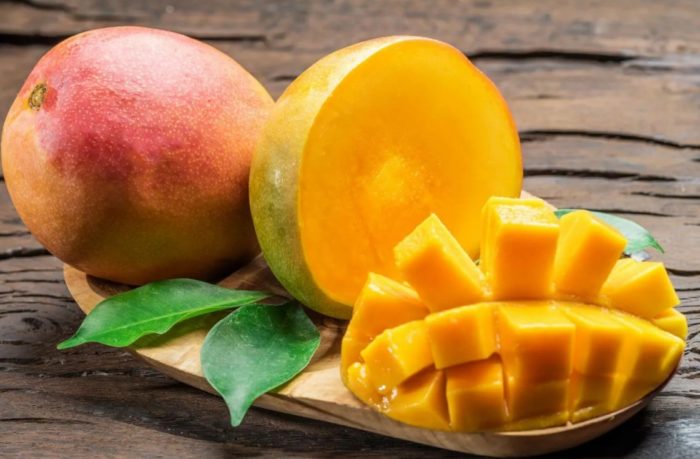 Манго плод