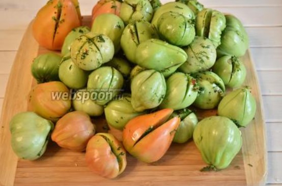 Приготвени домати Нарязани домати