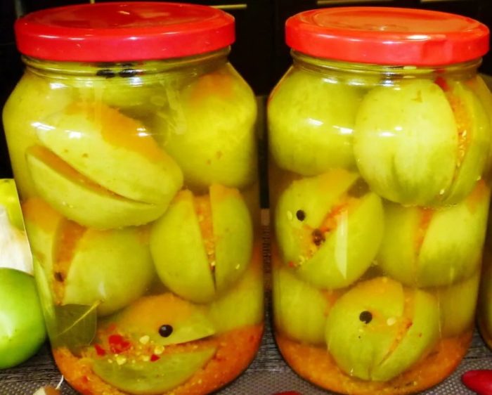 Пълнени домати в буркан Сложете пълнените домати в буркани